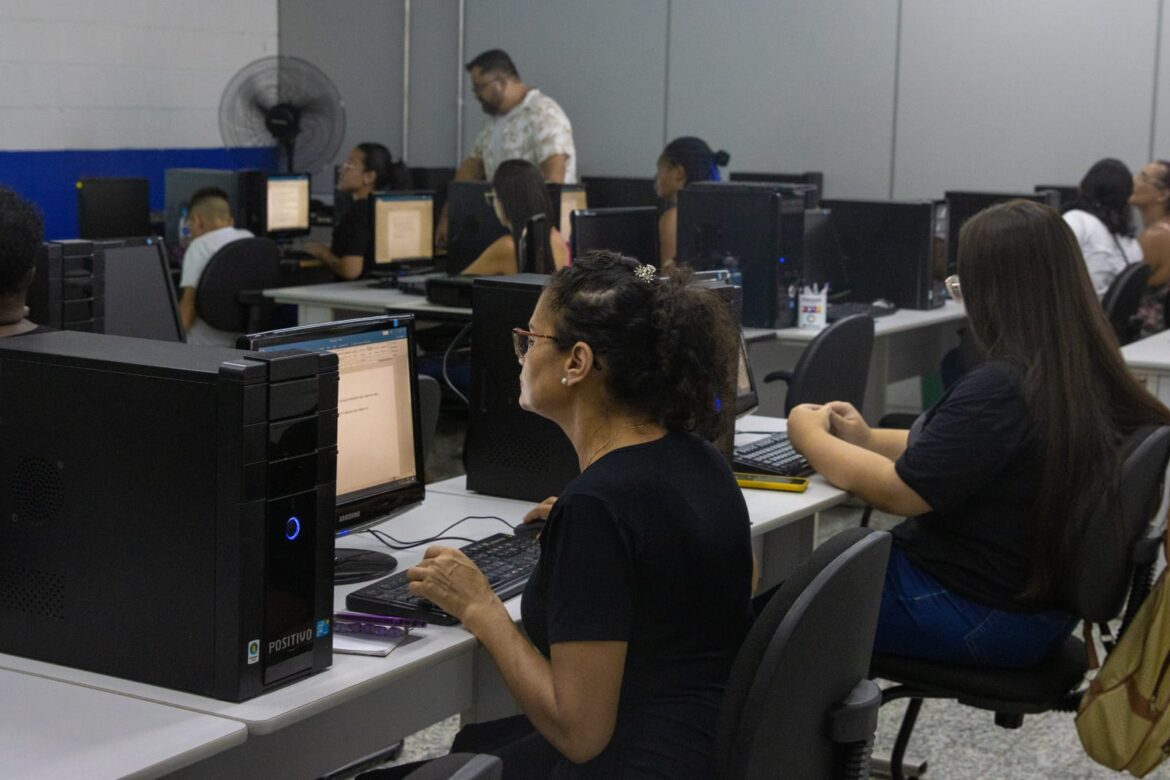 Projeto InfoItaquá tem oportunidades são para estudantes que tenham idade mínima de 12 anos